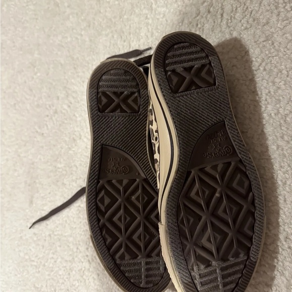 Converse Chuck Taylor Sneakers Leopard. New. Never Worn. Size 3.5 - Picture 4 of 7